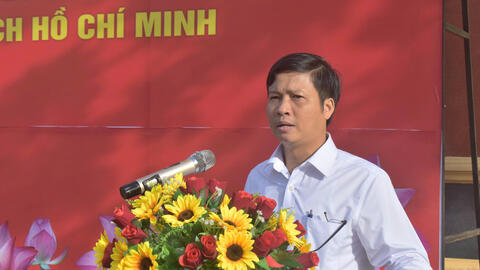 Ủy ban MTTQ Việt Nam xã Sơn Hạ tổ chức Lễ Chào cờ và sinh hoạt chính trị dưới cờ tháng 10.