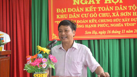 Các thôn trên địa bàn xã Sơn Hạ đồng loạt tổ chức điểm Ngày hội Đại đoàn kết toàn dân tộc.