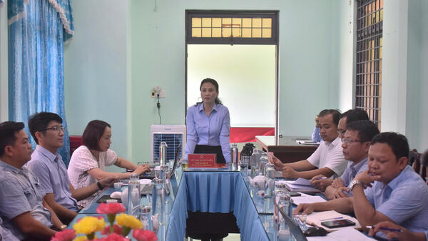 UBND xã gặp mặt trao đổi với đội ngũ cán bộ không chuyên trách sau sắp xếp đơn vị hành chính.